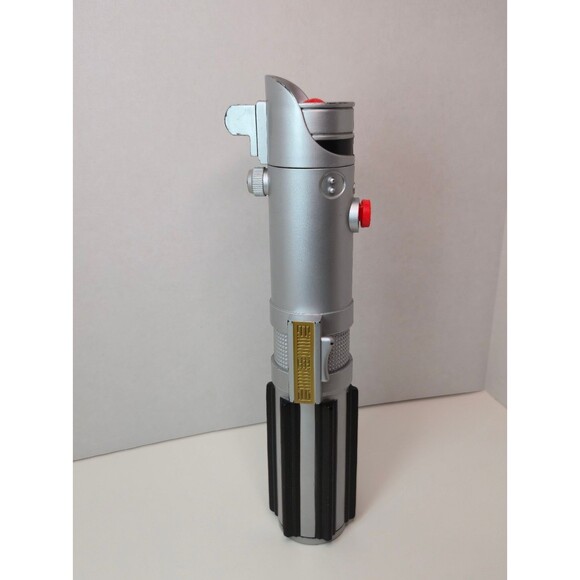 2004 Star Wars Hasbro Red Light Saber Retractable Non-Electronic Anakin Darth - Picture 1 of 8